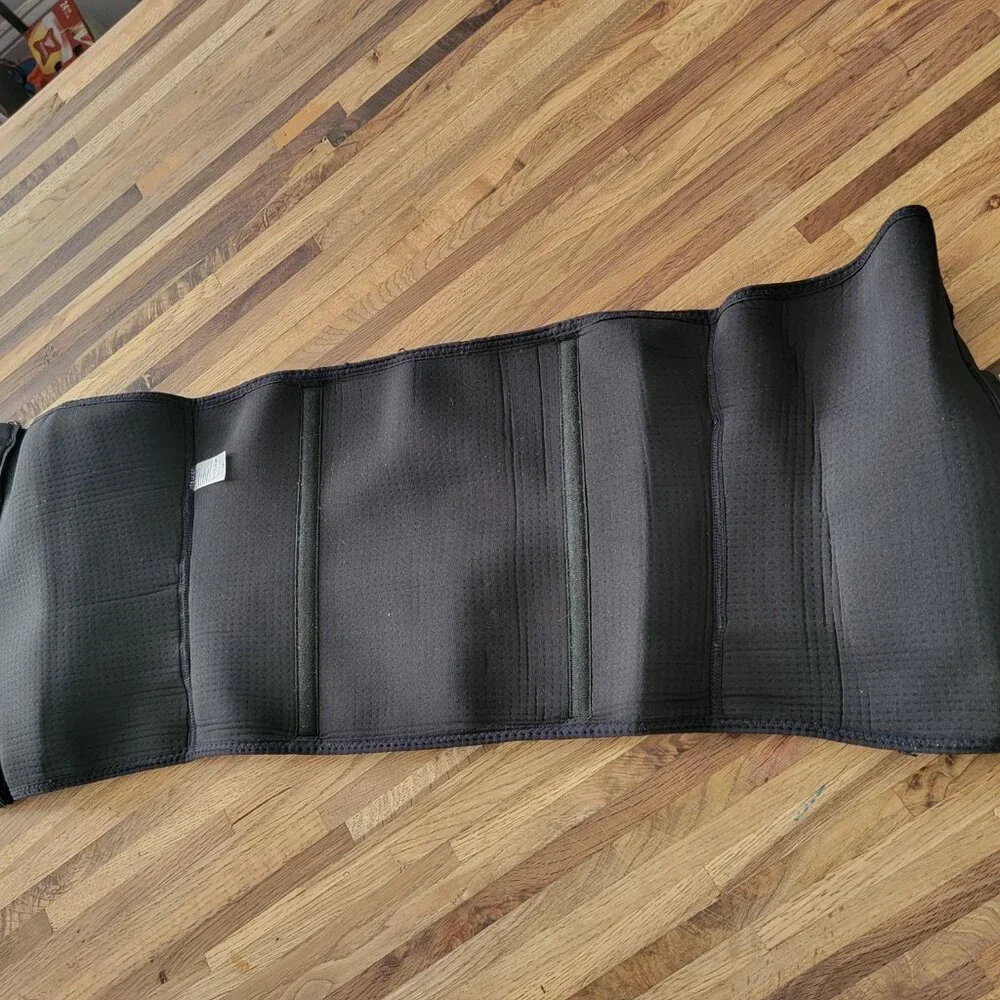 Hoplynn neoprene waist trainer designed for tummy control and posture correction - Picture 7 of 12